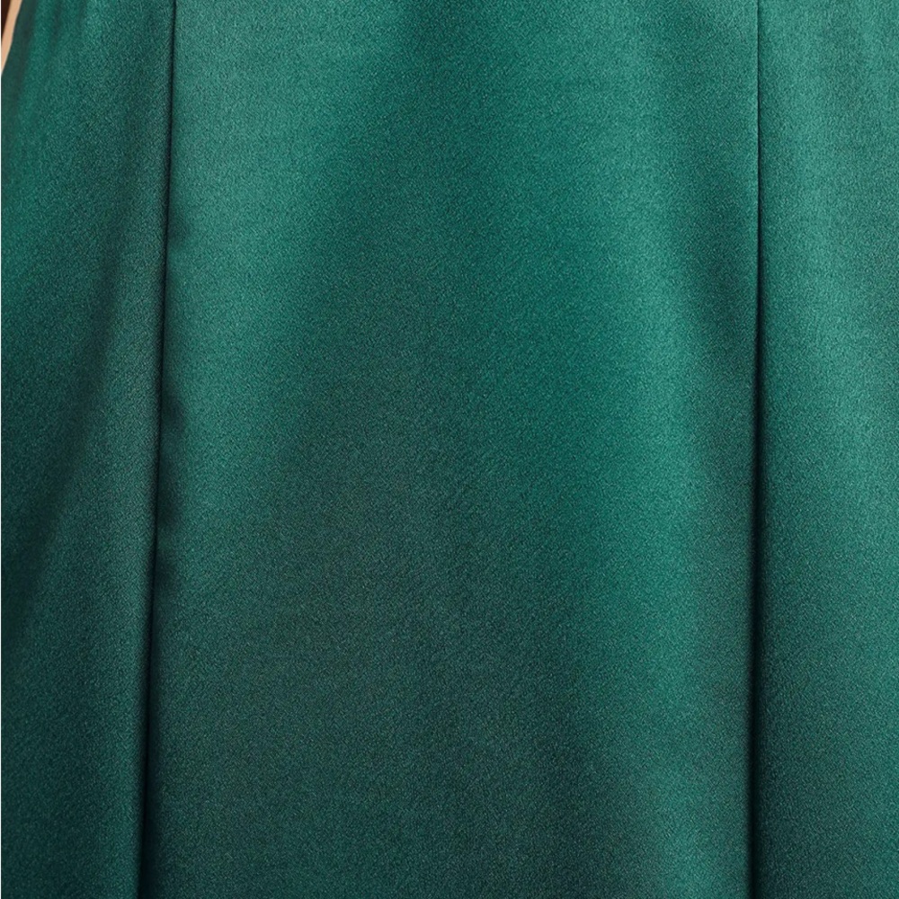 Lulu’s large off the shoulder emerald satin maxi dress - Picture 6 of 9